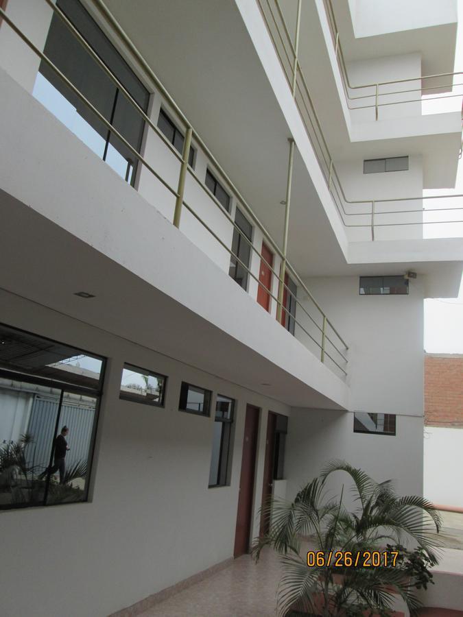 Hostal Caprichos Huacho Exterior photo